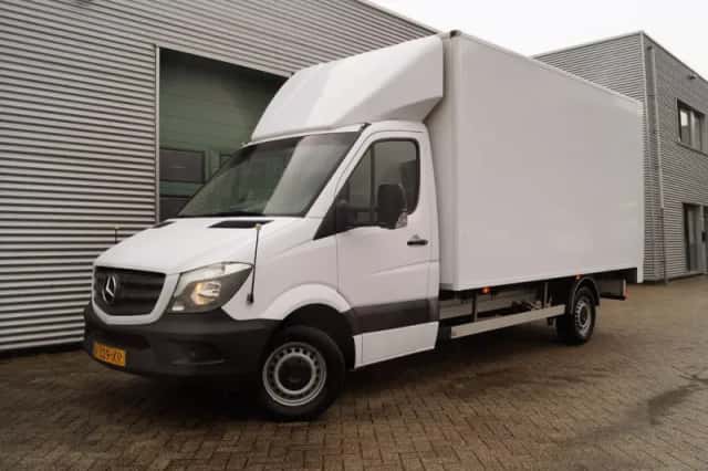 Mercedes-Benz Sprinter (2019) thumbnail 2