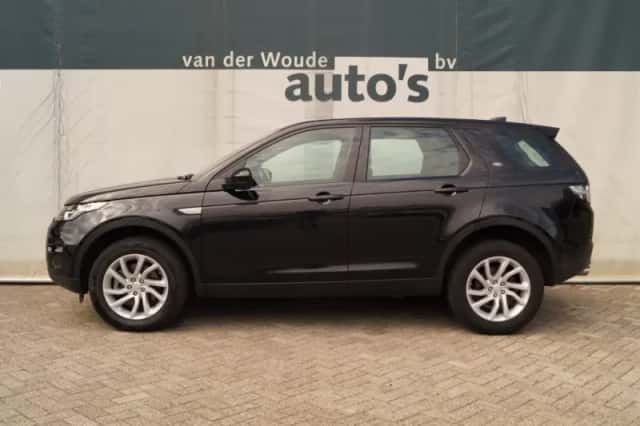 Land Rover Discovery Sport (2017) thumbnail 1