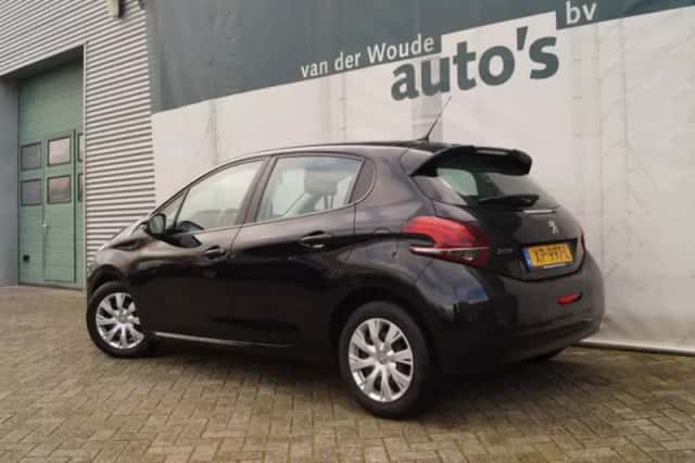 Peugeot 208 (2019) thumbnail 5