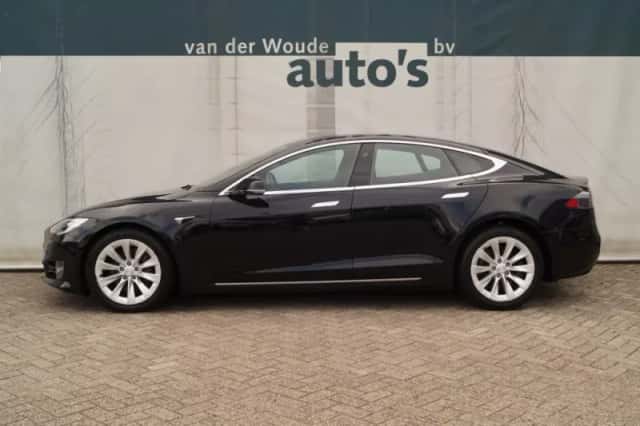 Tesla Model S (2018) thumbnail 1