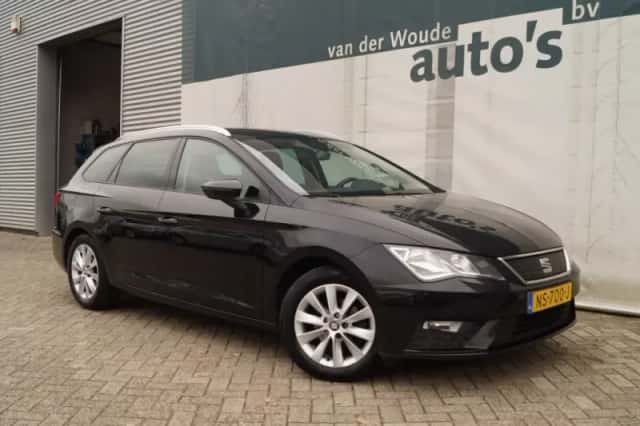 SEAT Leon (2017) thumbnail 3