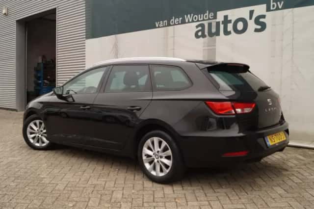 SEAT Leon (2017) thumbnail 5