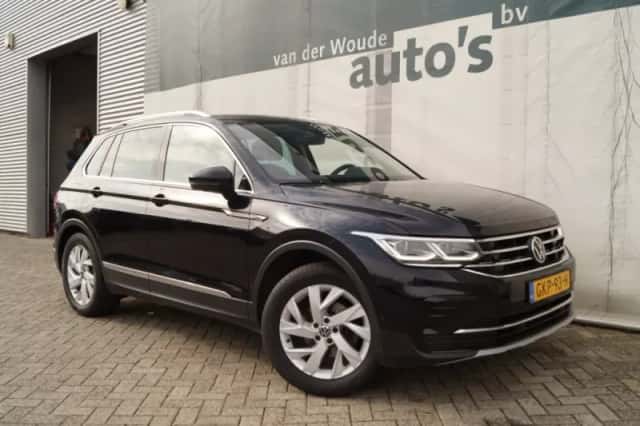 Volkswagen Tiguan (2021) thumbnail 3