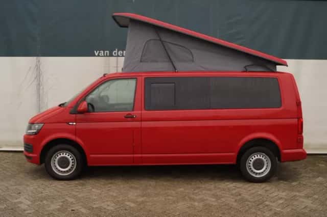 Volkswagen Transporter (2017) thumbnail 1