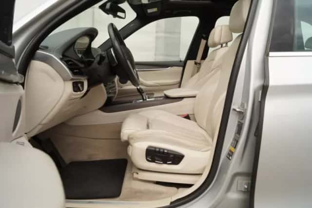 BMW X5 (2015) thumbnail 6