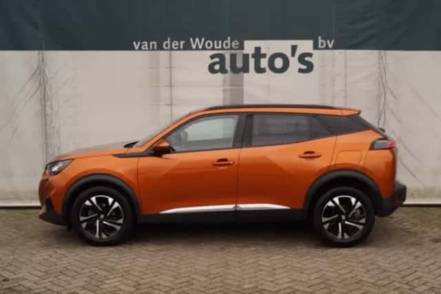 Peugeot 2008 (2020) thumbnail 1