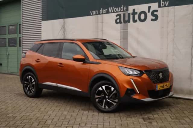 Peugeot 2008 (2020) thumbnail 4