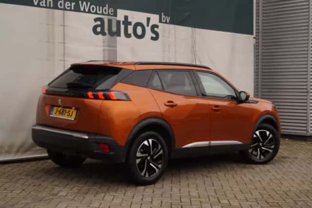 Peugeot 2008 (2020) thumbnail 5