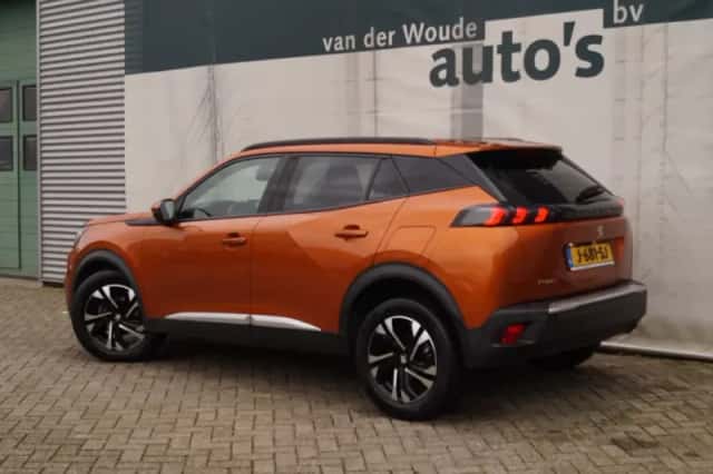 Peugeot 2008 (2020) thumbnail 6