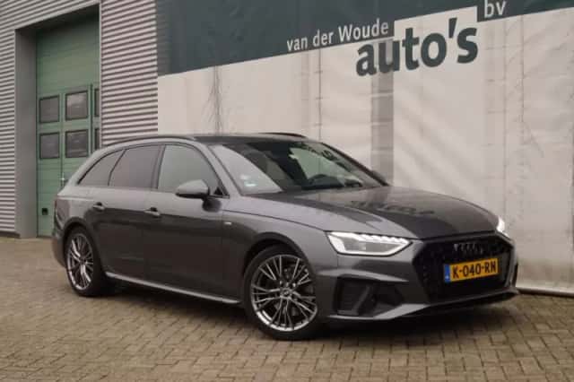Audi A4 (2021) thumbnail 4