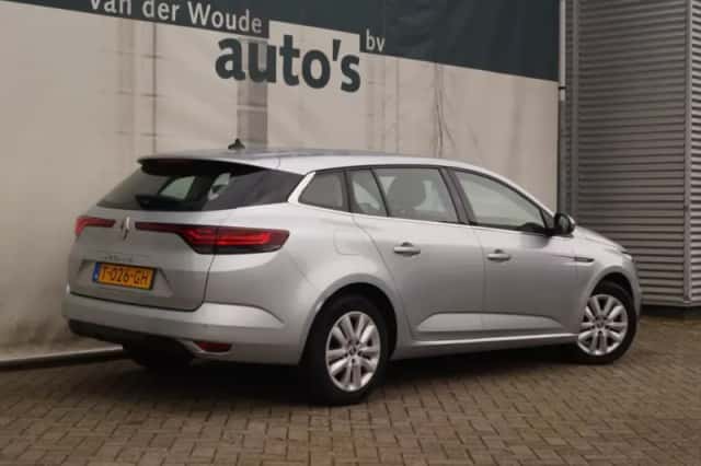 Renault Mégane (2023) thumbnail 5
