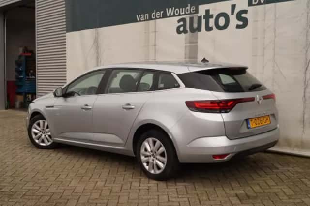 Renault Mégane (2023) thumbnail 6