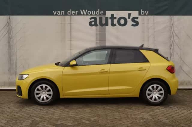 Audi A1 (2021) thumbnail 3