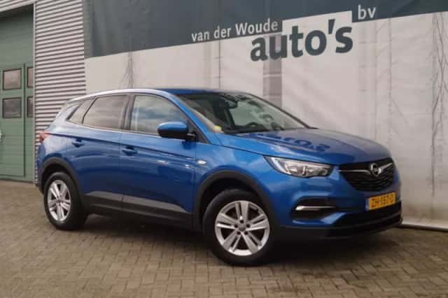 Opel Grandland (2019) thumbnail 3