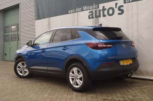 Opel Grandland (2019) thumbnail 5