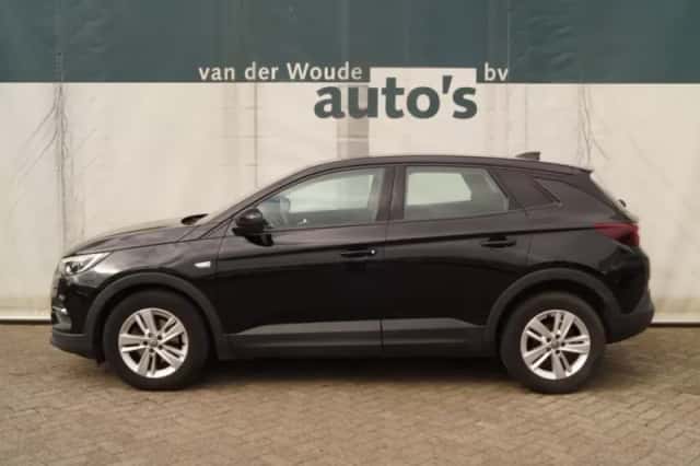 Opel Grandland (2019) thumbnail 1
