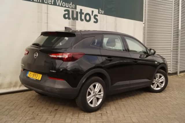 Opel Grandland (2019) thumbnail 5