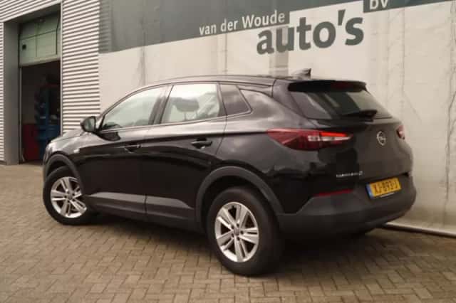 Opel Grandland (2019) thumbnail 6