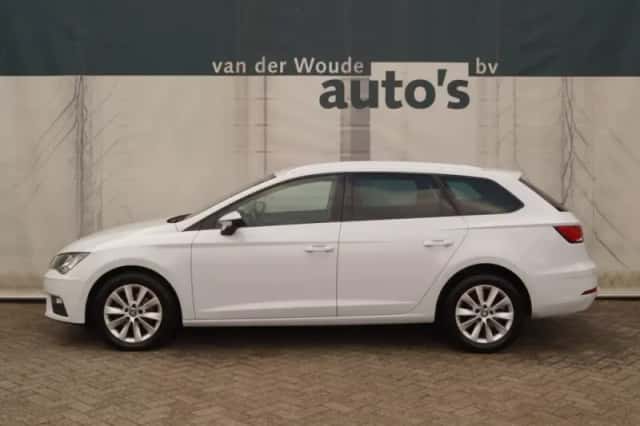 SEAT Leon (2019) thumbnail 1