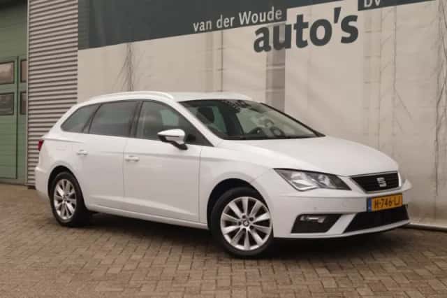SEAT Leon (2019) thumbnail 3