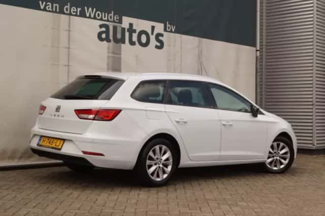 SEAT Leon (2019) thumbnail 4
