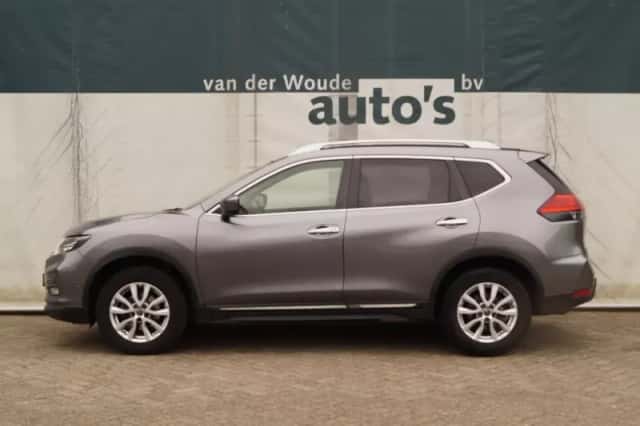 Nissan X-Trail (2020) thumbnail 1