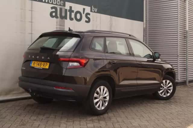 Škoda Karoq (2021) thumbnail 5