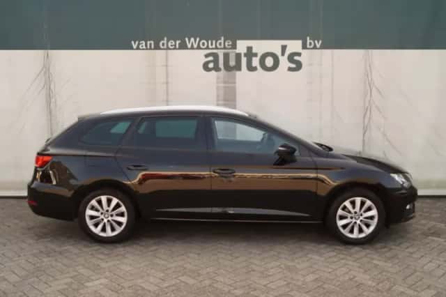 SEAT Leon (2020) thumbnail 2