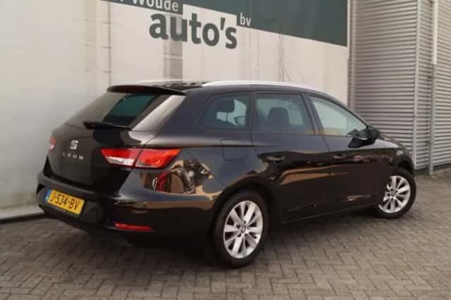 SEAT Leon (2020) thumbnail 5
