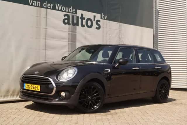 MINI Clubman (2019) thumbnail 2