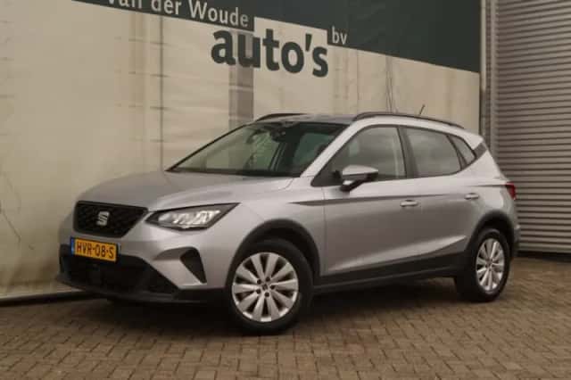 SEAT Arona (2024) thumbnail 3