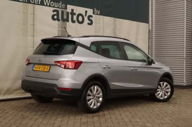 SEAT Arona (2024) thumbnail 5