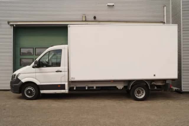 Volkswagen Crafter (2021) thumbnail 1