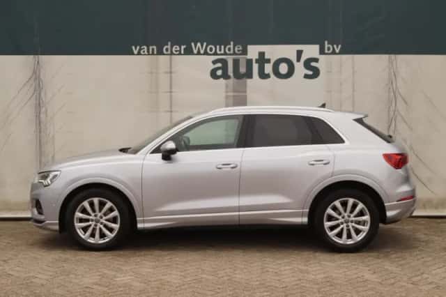 Audi Q3 (2019) thumbnail 1