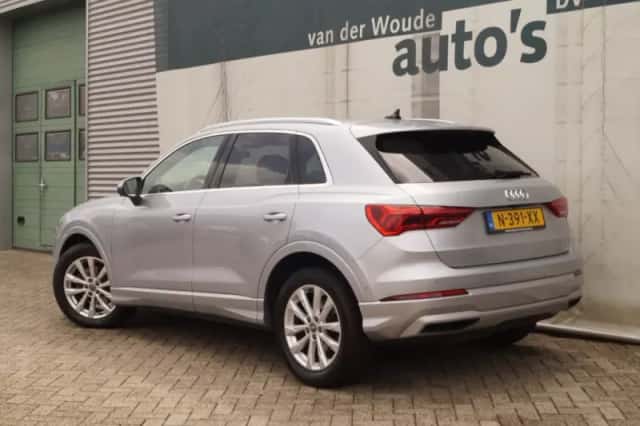 Audi Q3 (2019) thumbnail 6