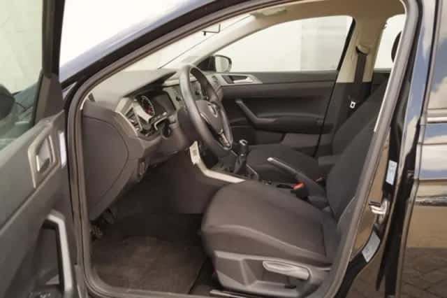Volkswagen Polo (2021) thumbnail 2