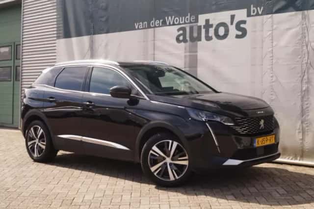 Peugeot 3008 (2021) thumbnail 3