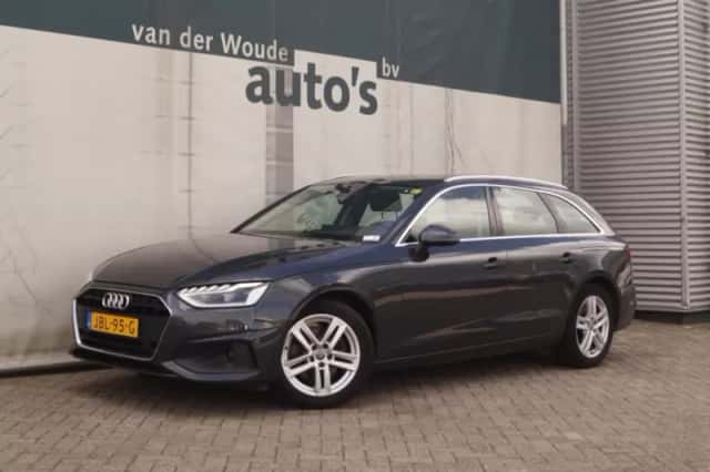 Audi A4 (2022) thumbnail 2