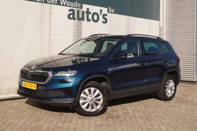 Škoda Karoq (2022) thumbnail 2