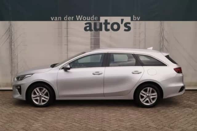 Kia Ceed (2020) thumbnail 1