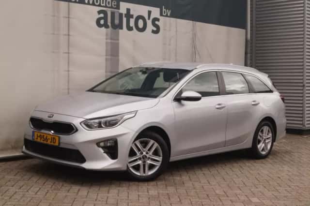 Kia Ceed (2020) thumbnail 2