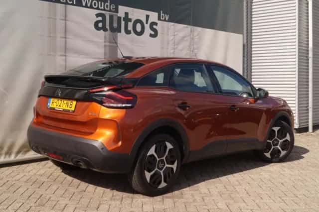 Citroën C4 (2022) thumbnail 4