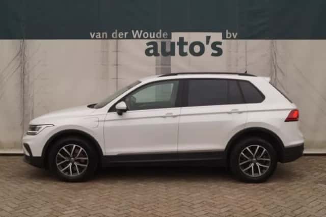 Volkswagen Tiguan (2021) thumbnail 1