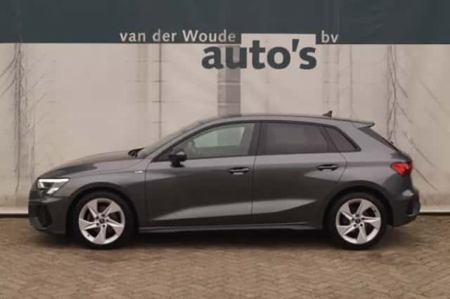 Audi A3 (2022) thumbnail 1