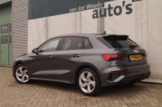 Audi A3 (2022) thumbnail 5