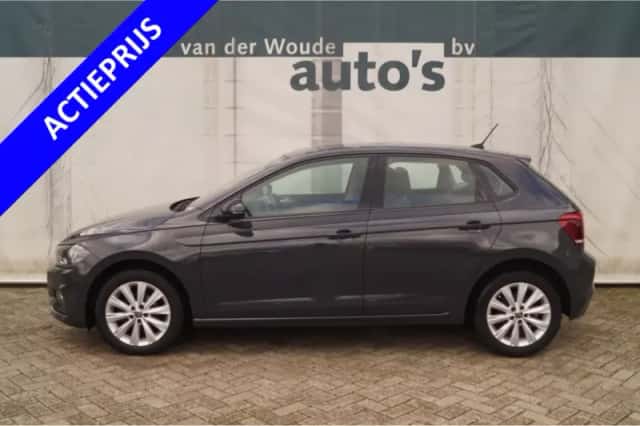 Volkswagen Polo (2021) thumbnail 1