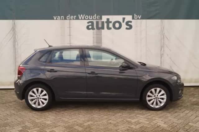 Volkswagen Polo (2021) thumbnail 2
