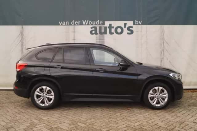 BMW X1 (2020) thumbnail 2