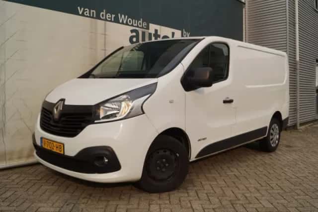Renault Trafic (2017) thumbnail 5