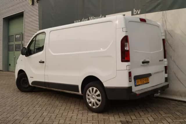 Renault Trafic (2017) thumbnail 6